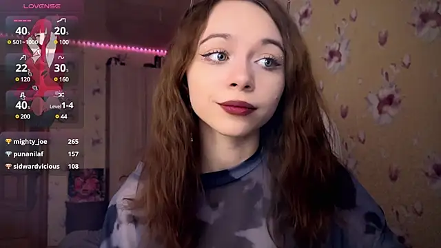 Snapshot of _SofiaBrown chatting on 02.12.25  SofiaBrown online show from 02.12.25