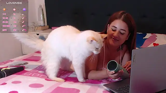 Snapshot of luna_palmerau chatting on 02.01.25 luna palmerau online show from 02.01.25