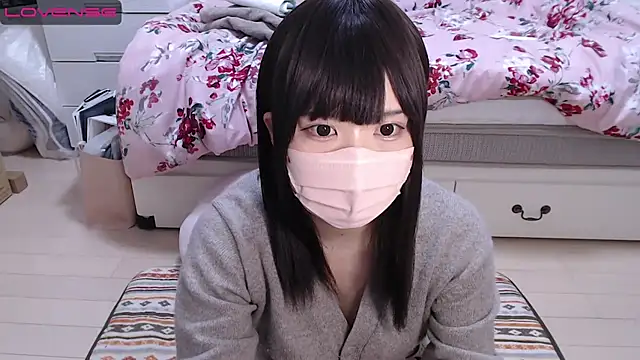 Snapshot of AMI___oO chatting on 12.12.24 AMI oO online show from 12.12.24