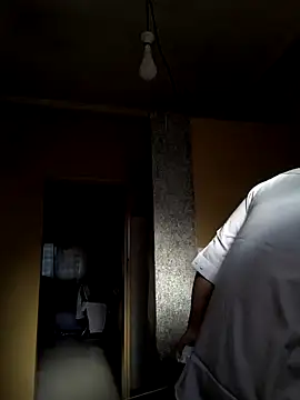 kisstoyousoon2024 online show from 02.03.25