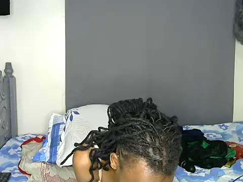 Snapshot of pretty_betty chatting on 01.22.25 pretty betty online show from 01.22.25