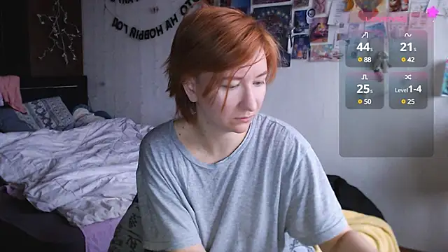 Snapshot of licentia__poetica chatting on 12.08.24 licentia poetica online show from 12.08.24