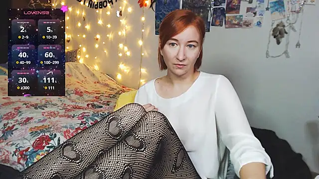 Snapshot of licentia__poetica chatting on 12.18.24 licentia poetica online show from 12.18.24