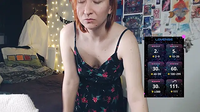 Snapshot of licentia__poetica chatting on 02.08.25 licentia poetica online show from 02.08.25