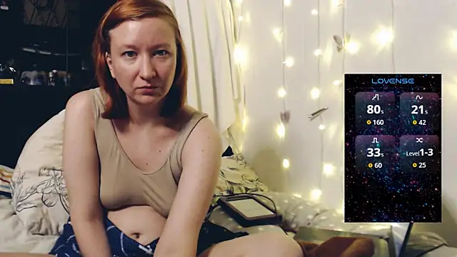 Snapshot of licentia__poetica chatting on 11.07.25 licentia poetica online show from 11.07.25