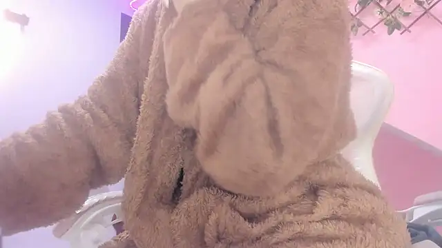 Snapshot of meribeth303av chatting on 02.01.25 meribeth303av online show from 02.01.25