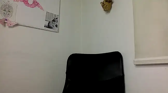 Snapshot of Thematrioshkaoficial24 chatting on 12.20.24 Thematrioshkaoficial24 online show from 12.20.24