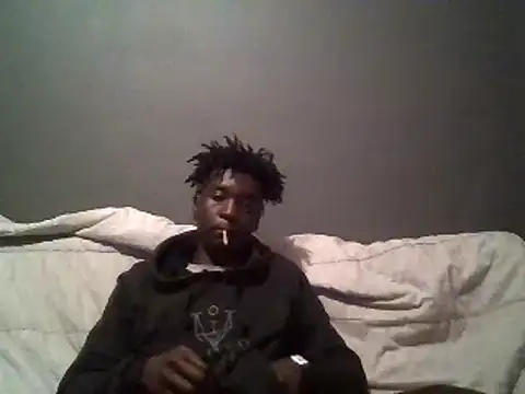 Snapshot of SmallGoodNutts chatting on 02.05.25 SmallGoodNutts online show from 02.05.25