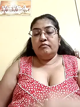 Snapshot of LAVERNIYA_ chatting on 12.03.24 LAVERNIYA  online show from 12.03.24