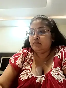 Snapshot of LAVERNIYA_ chatting on 01.01.25 LAVERNIYA  online show from 01.01.25