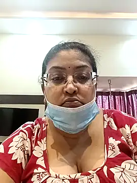 Snapshot of LAVERNIYA_ chatting on 01.03.25 LAVERNIYA  online show from 01.03.25