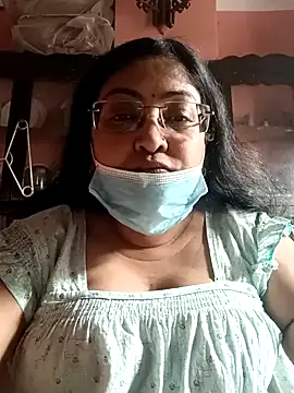 Snapshot of LAVERNIYA_ chatting on 01.13.25 LAVERNIYA  online show from 01.13.25