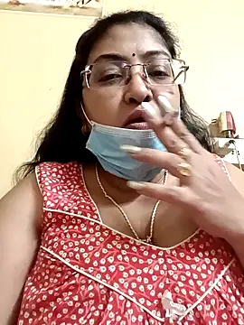 Snapshot of LAVERNIYA_ chatting on 01.28.25 LAVERNIYA  online show from 01.28.25