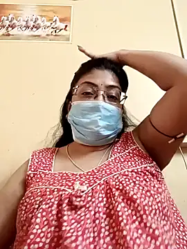 Snapshot of LAVERNIYA_ chatting on 02.09.25 LAVERNIYA  online show from 02.09.25