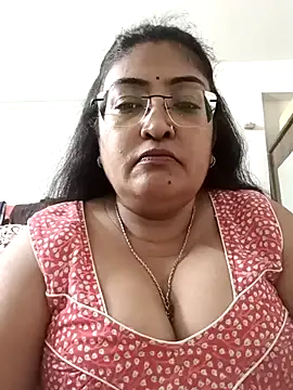 Snapshot of LAVERNIYA_ chatting on 09.20.25 LAVERNIYA  online show from 09.20.25