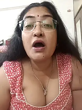 Snapshot of LAVERNIYA_ chatting on 10.17.25 LAVERNIYA  online show from 10.17.25