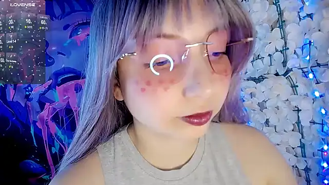 Snapshot of barbarablade chatting on 11.10.25 barbarablade online show from 11.10.25