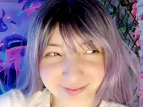 Snapshot of barbarablade chatting on 11.11.25 barbarablade online show from 11.11.25