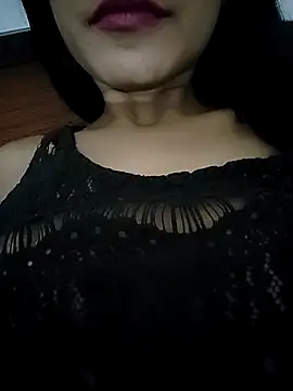 Snapshot of Hot_Goldengirl chatting on 03.21.25 Hot Goldengirl online show from 03.21.25