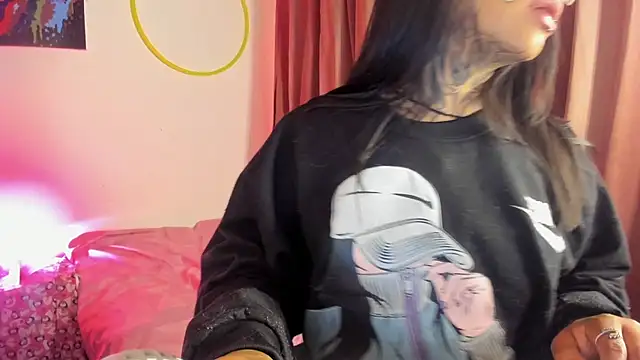 Snapshot of nicole_volkov chatting on 01.28.25 nicole volkov online show from 01.28.25