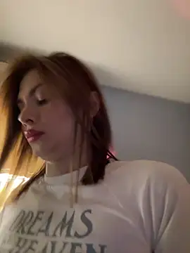 Snapshot of Accole chatting on 02.10.25 Accole online show from 02.10.25