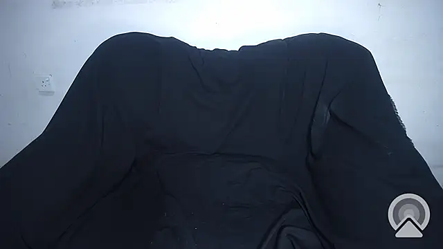 Snapshot of LureLily chatting on 12.08.24 LureLily online show from 12.08.24