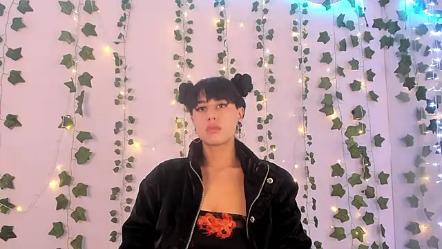 Snapshot of Natasha_Nasty2 chatting on 12.21.24 Natasha Nasty2 online show from 12.21.24