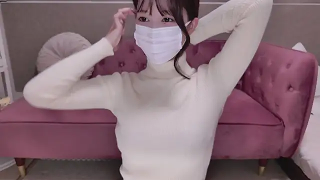 Snapshot of TsukasaSakai chatting on 12.16.24 TsukasaSakai online show from 12.16.24