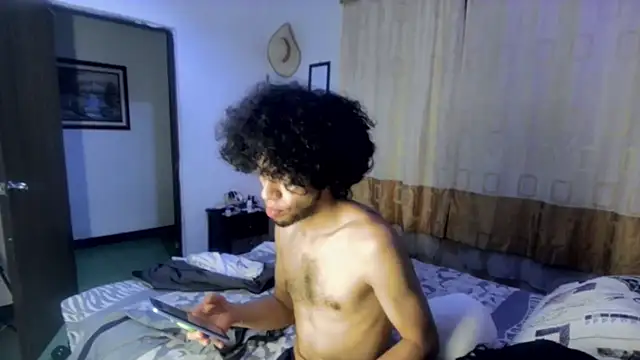 Snapshot of sweet_tippot chatting on 02.25.25 sweet tippot online show from 02.25.25