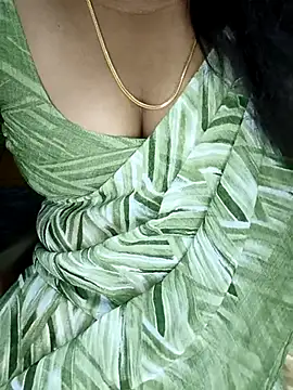 Snapshot of tamil_subha69 chatting on 02.25.25 tamil subha69 online show from 02.25.25