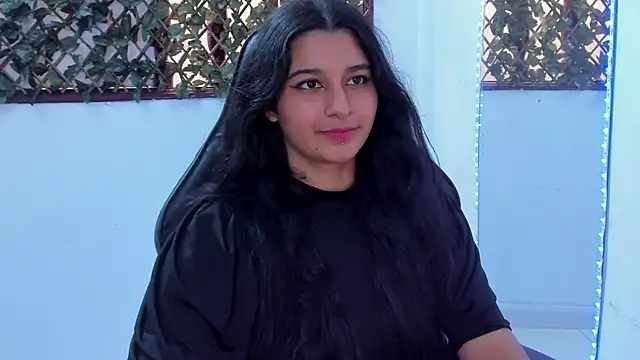 Snapshot of Megan_Whitte chatting on 01.15.25 Megan Whitte online show from 01.15.25
