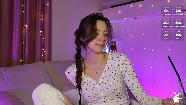 Snapshot of Goldy_Grace_ chatting on 01.14.25 Goldy Grace online show from 01.14.25