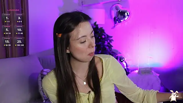 Snapshot of Goldy_Grace_ chatting on 02.21.25 Goldy Grace online show from 02.21.25