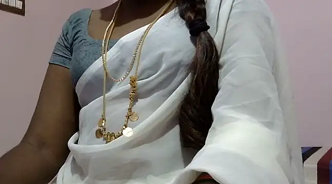 Snapshot of Hot_akshara chatting on 03.05.25 Hot akshara online show from 03.05.25