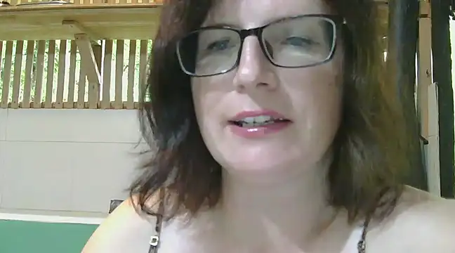 Snapshot of CrimsonMistress chatting on 12.16.24 CrimsonMistress online show from 12.16.24