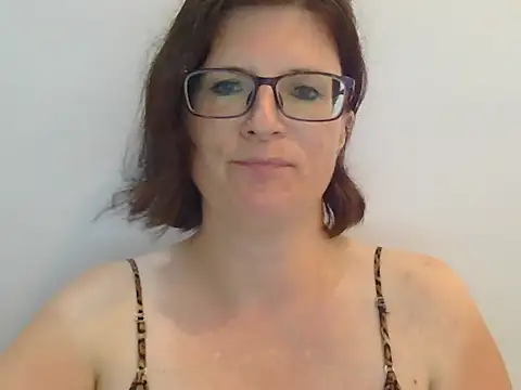 Snapshot of CrimsonMistress chatting on 01.27.25 CrimsonMistress online show from 01.27.25