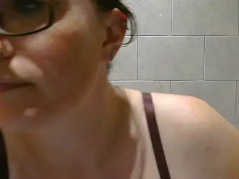 Snapshot of CrimsonMistress chatting on 02.07.25 CrimsonMistress online show from 02.07.25