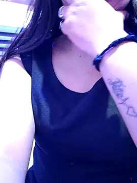 Snapshot of vadapavgirl chatting on 11.01.25 vadapavgirl online show from 11.01.25