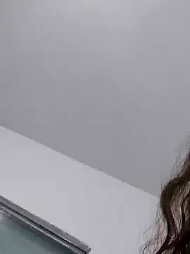 Snapshot of Sweet-diamondxxx chatting on 01.17.25 Sweet-diamondxxx online show from 01.17.25