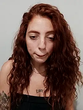 Snapshot of Sweet-diamondxxx chatting on 02.08.25 Sweet-diamondxxx online show from 02.08.25