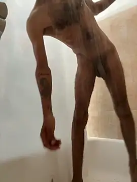 Snapshot of u091 chatting on 10.05.25 u091 online show from 10.05.25