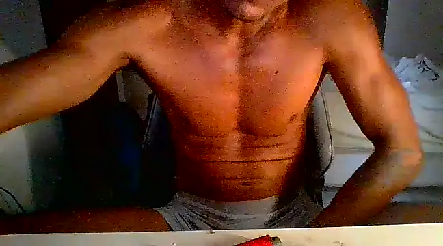 Snapshot of FoxLust chatting on 02.17.25 FoxLust online show from 02.17.25