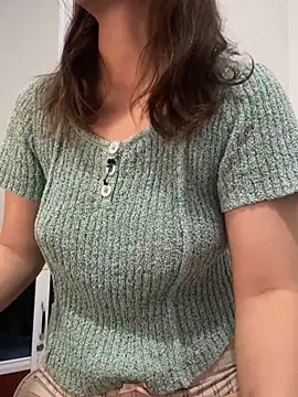 Snapshot of Susu204 chatting on 11.05.25 Susu204 online show from 11.05.25