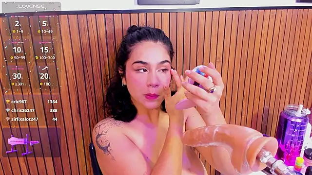 zyle boobs online show from 12.15.24