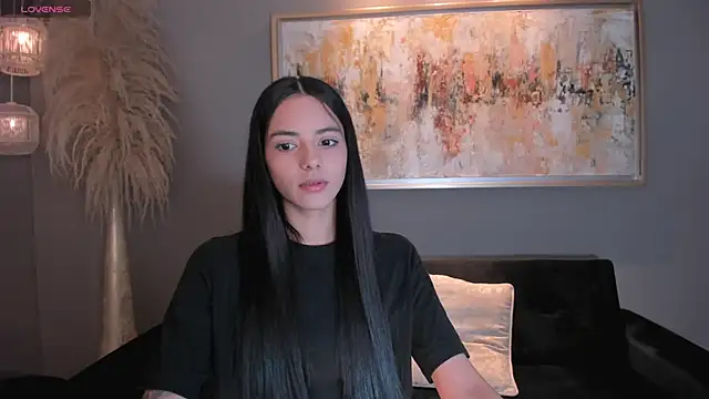 Snapshot of HannahJamesX chatting on 12.15.24 HannahJamesX online show from 12.15.24