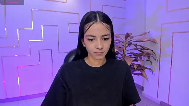 Snapshot of HannahJamesX chatting on 09.12.25 HannahJamesX online show from 09.12.25