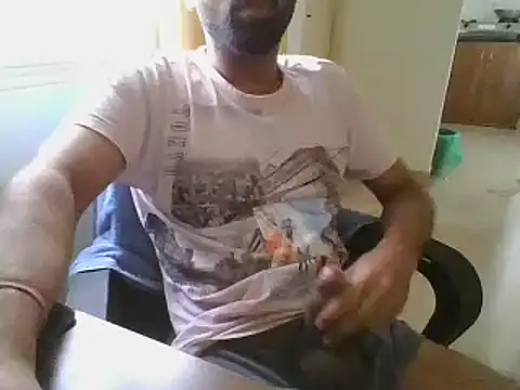 Snapshot of 17Prat1998 chatting on 03.08.25 17Prat1998 online show from 03.08.25