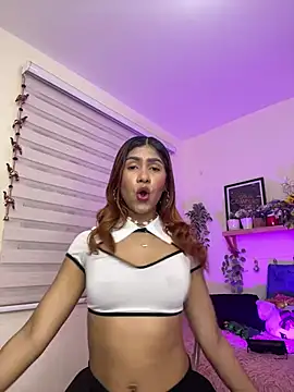 Snapshot of soy_sarah_ chatting on 02.20.25 soy sarah online show from 02.20.25