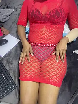 Snapshot of NethuQueen chatting on 02.22.25 NethuQueen online show from 02.22.25