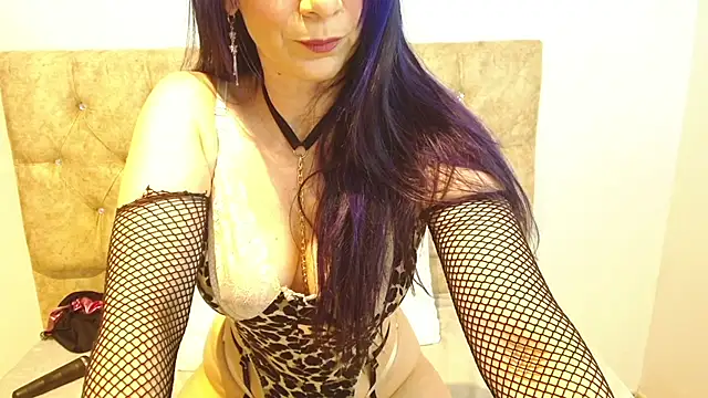 Snapshot of Alettalovee chatting on 01.17.25 Alettalovee online show from 01.17.25